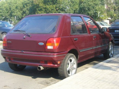 fiestaback.jpg (122.48 KБ) Видяна 4320 пъти fiestaback.jpg