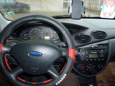 90556768_6_585x461_ford-focus-facelift-unikat-.jpg